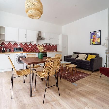 Parisuites Central Canal Saint Martin Chic & Design & Cosy Exterior photo